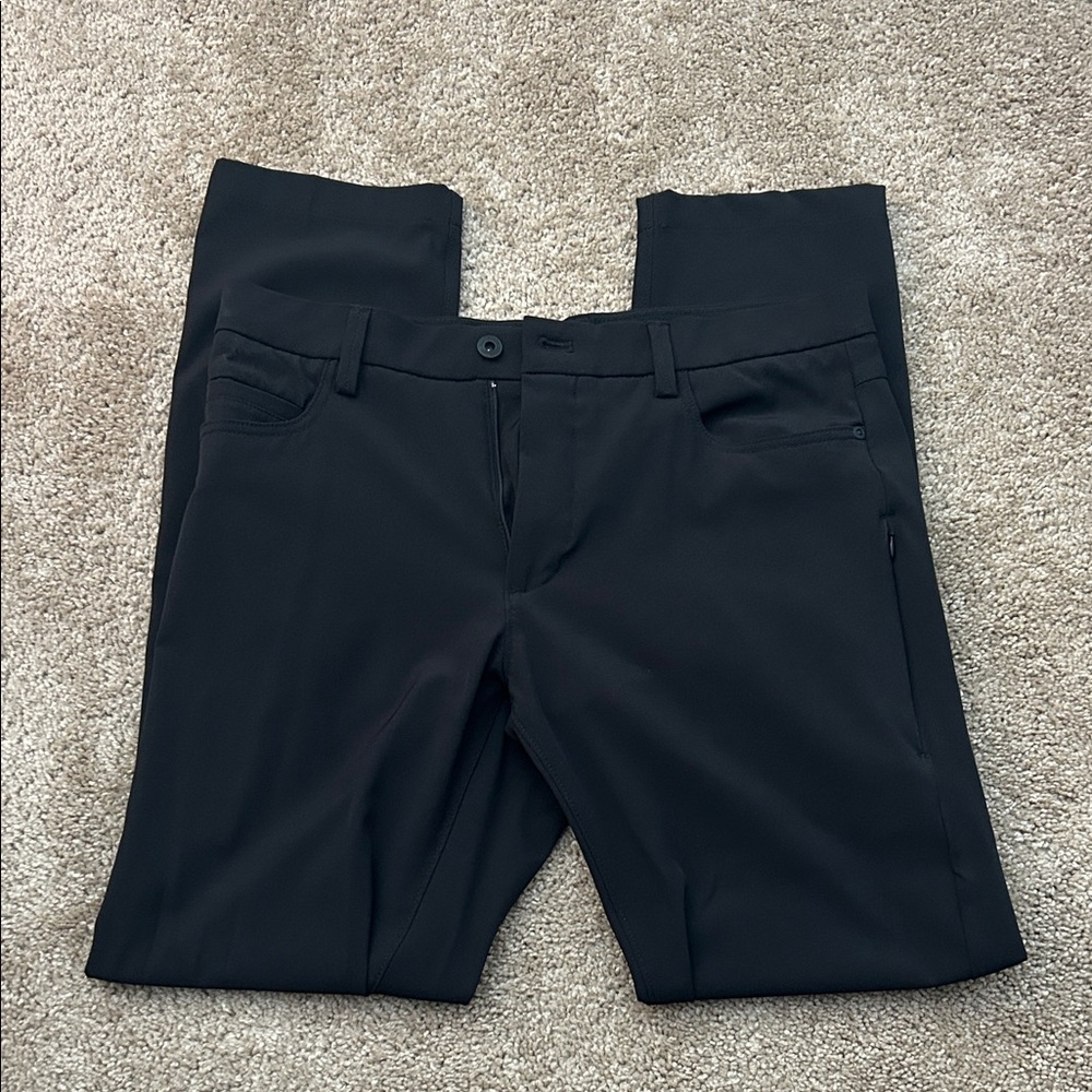 Van Heusen Mens 32Wx32L Black Slim Tech Dress Pants